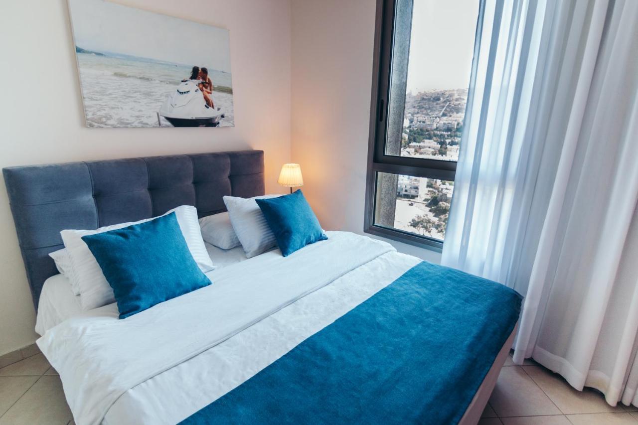 Almog Beach Apt Hotel מלון דירות אלמוג ביץ' Haifa Exterior foto